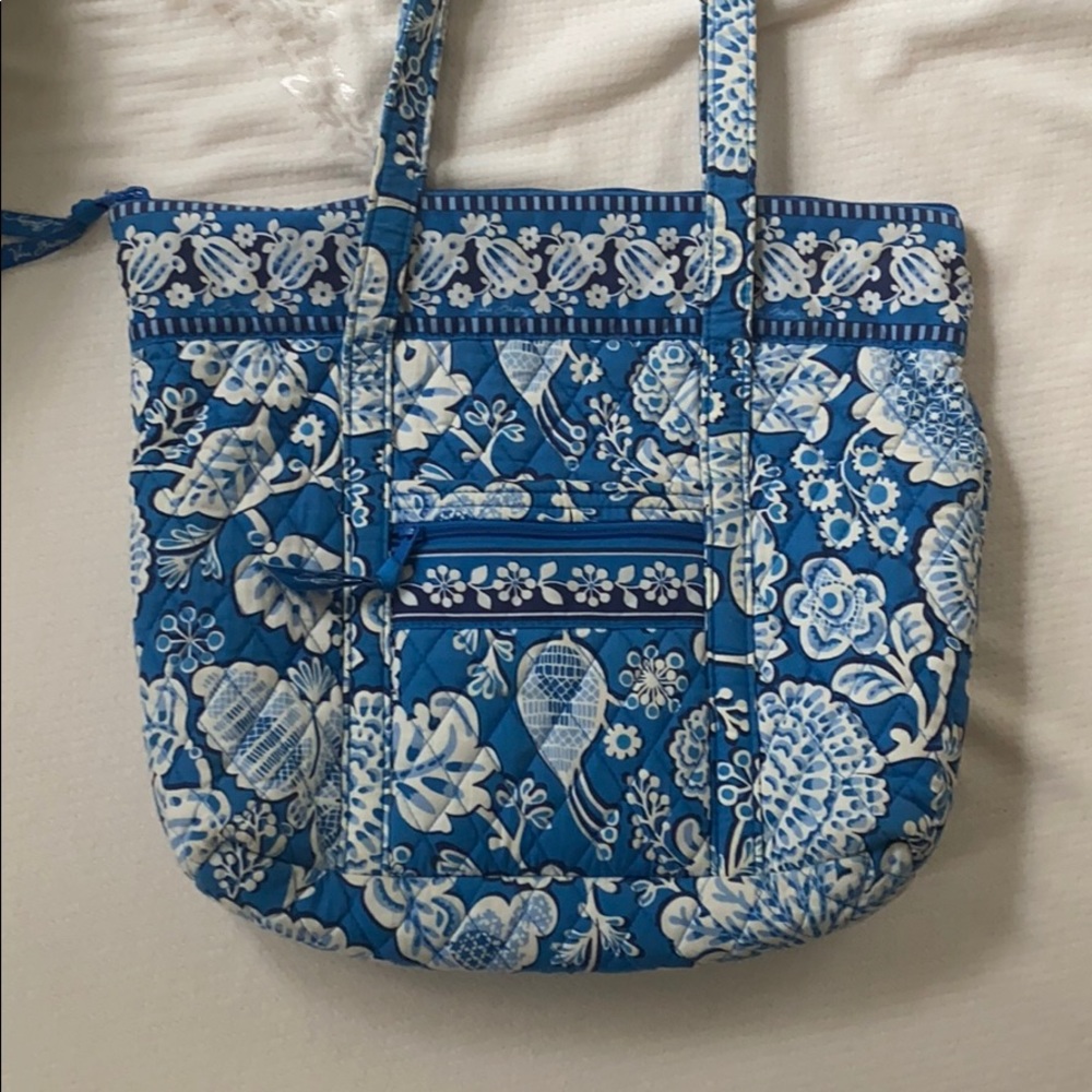 Vera Bradley tote bag